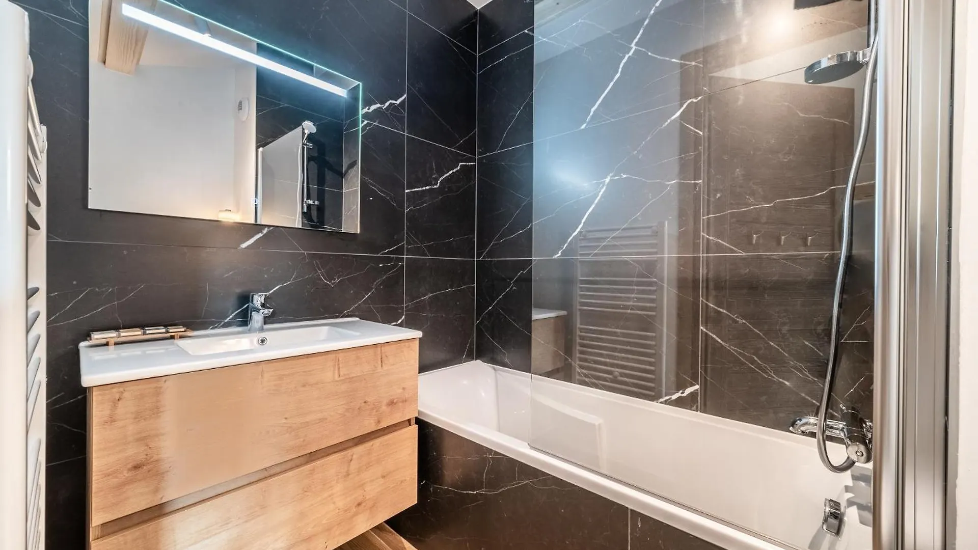 Apartment Colibri Les Gets - By Emerald Stay
