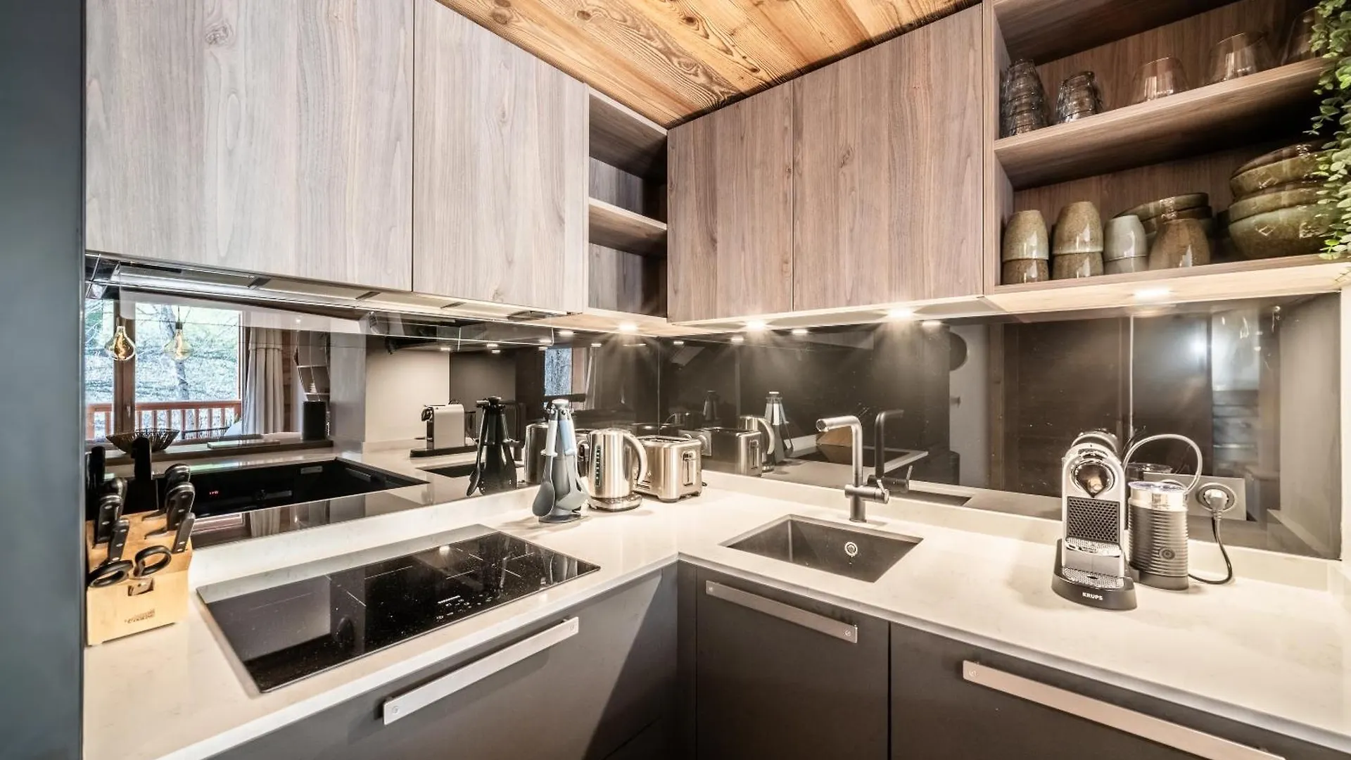 Apartment Colibri Les Gets - By Emerald Stay 0*,  France